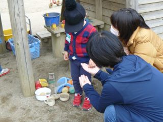 令和２年度親子教室サンサン（２歳児コース）園庭遊び♪