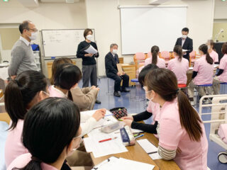 11月29日、神戸女子大学で出前講義をしました