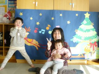 親子なかよし講座ピカピカ「クリスマスパーティーを楽しみましょう！」