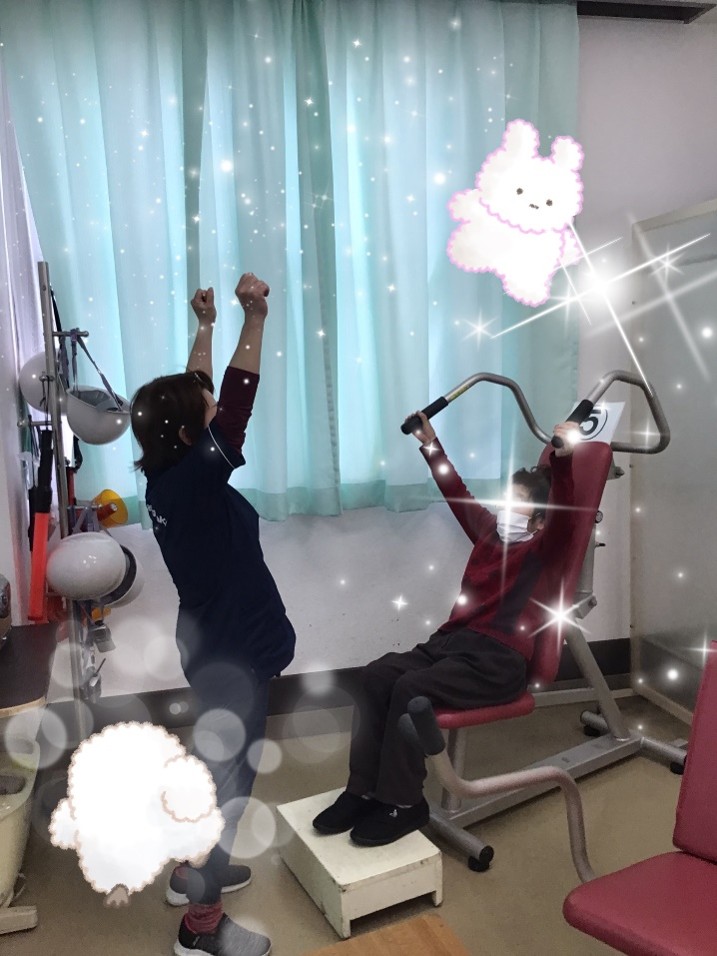 マシーンを使った機能訓練のご紹介😊