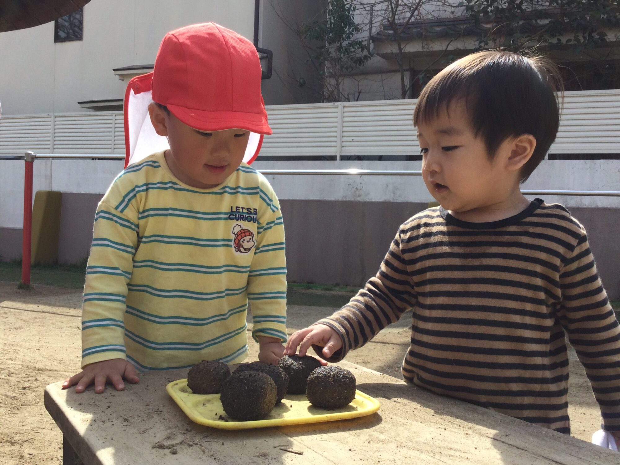 泥団子屋さんをしたよ 〜 - 日の出医療福祉グループ