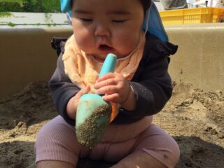 〜 これなんだろう？さわってみたよ 〜