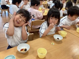 桑の実(マルベリー)を使ってジャムを作ったよ！