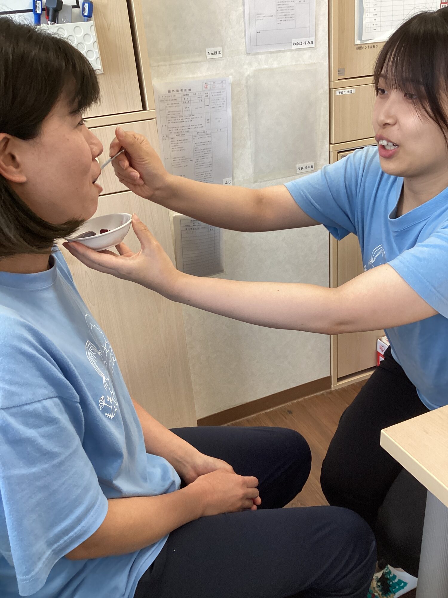 職員研修「食事介助の仕方について」