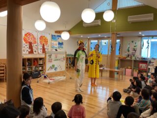 みんみんお兄さん・あいかお姉さんミニコンサート